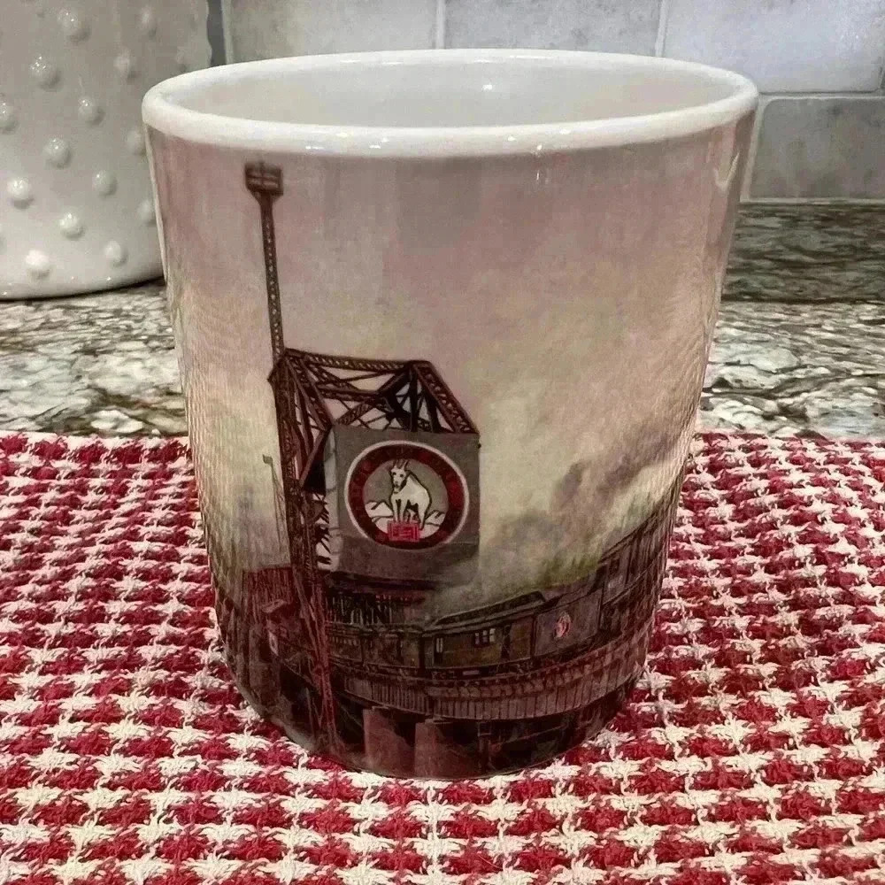 Vintage Great Northern Railway Coffee Mug. Seattle 2000. - Picture 3 of 5